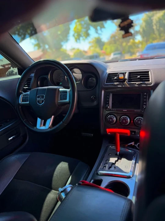 2011 Dodge Challenger SRT8 & 392 3rd Gen - Image 9 of 12