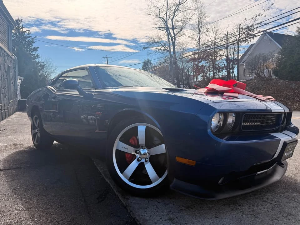 2011 Dodge Challenger SRT8 & 392 3rd Gen - Image 4 of 20
