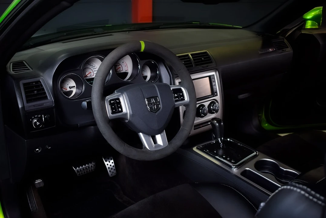 2011 Dodge Challenger SRT8 & 392 3rd Gen - Image 18 of 30