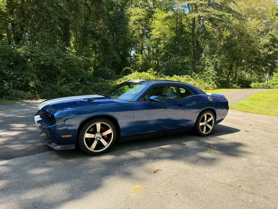 2011 Dodge Challenger SRT8 & 392 3rd Gen - Image 9 of 15