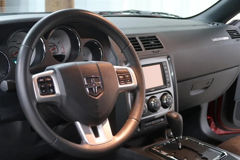 2011 Dodge Challenger SRT8 & 392 3rd Gen - Image 27 of 31