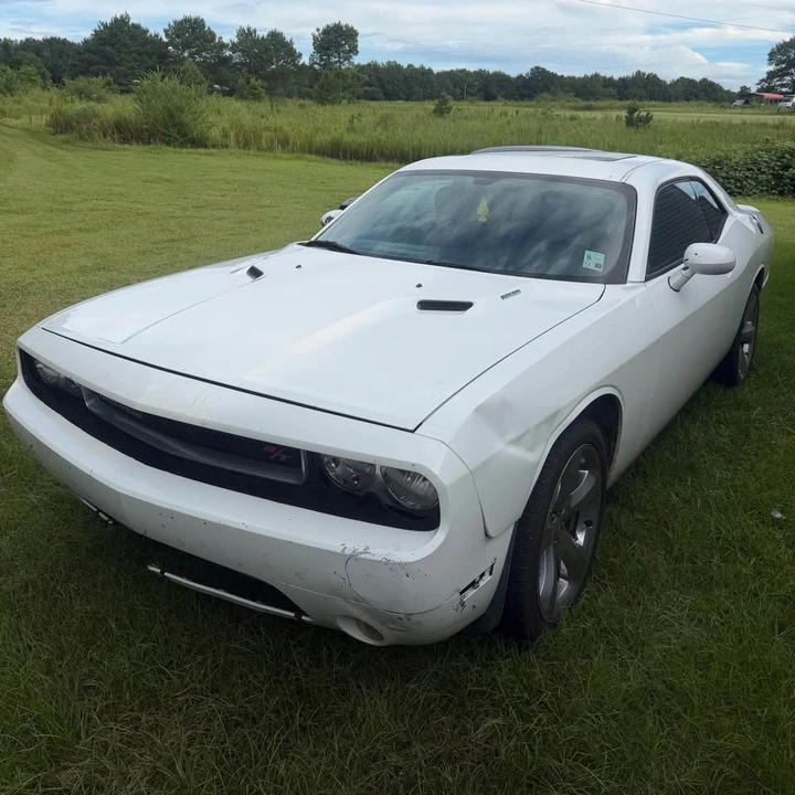2011 Dodge Challenger SRT8 & 392 3rd Gen - Image 3 of 5