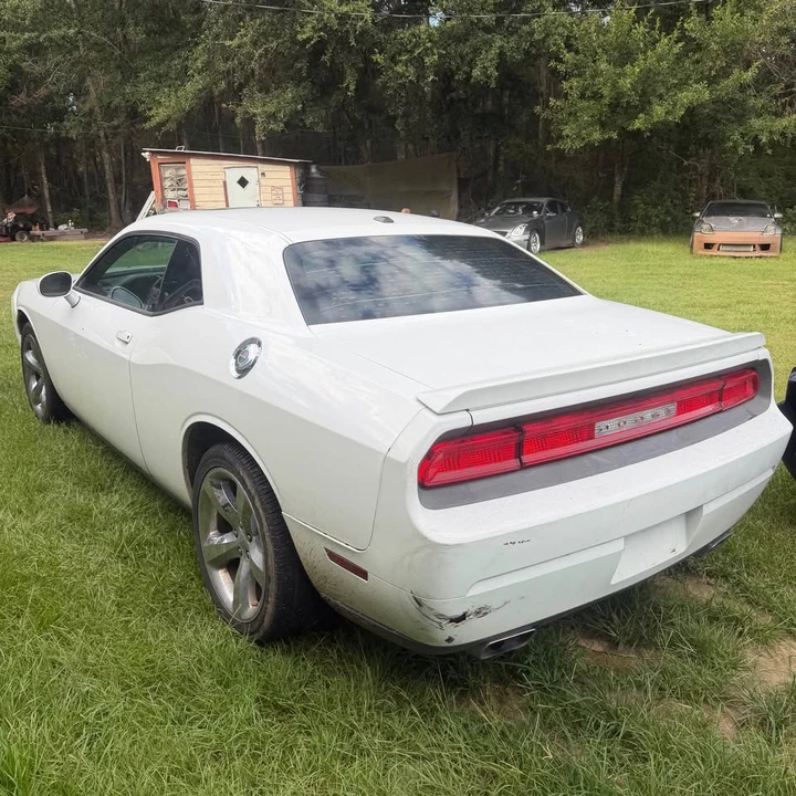 2011 Dodge Challenger SRT8 & 392 3rd Gen - Image 4 of 5