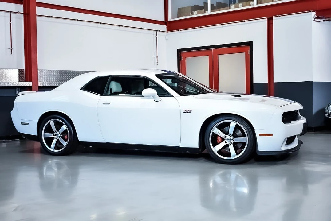 2011 Dodge Challenger SRT8 & 392 3rd Gen - Image 9 of 30