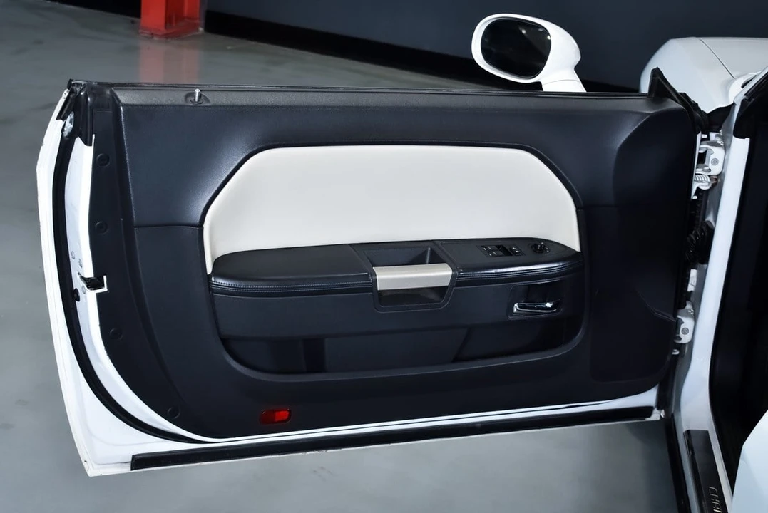2011 Dodge Challenger SRT8 & 392 3rd Gen - Image 27 of 30