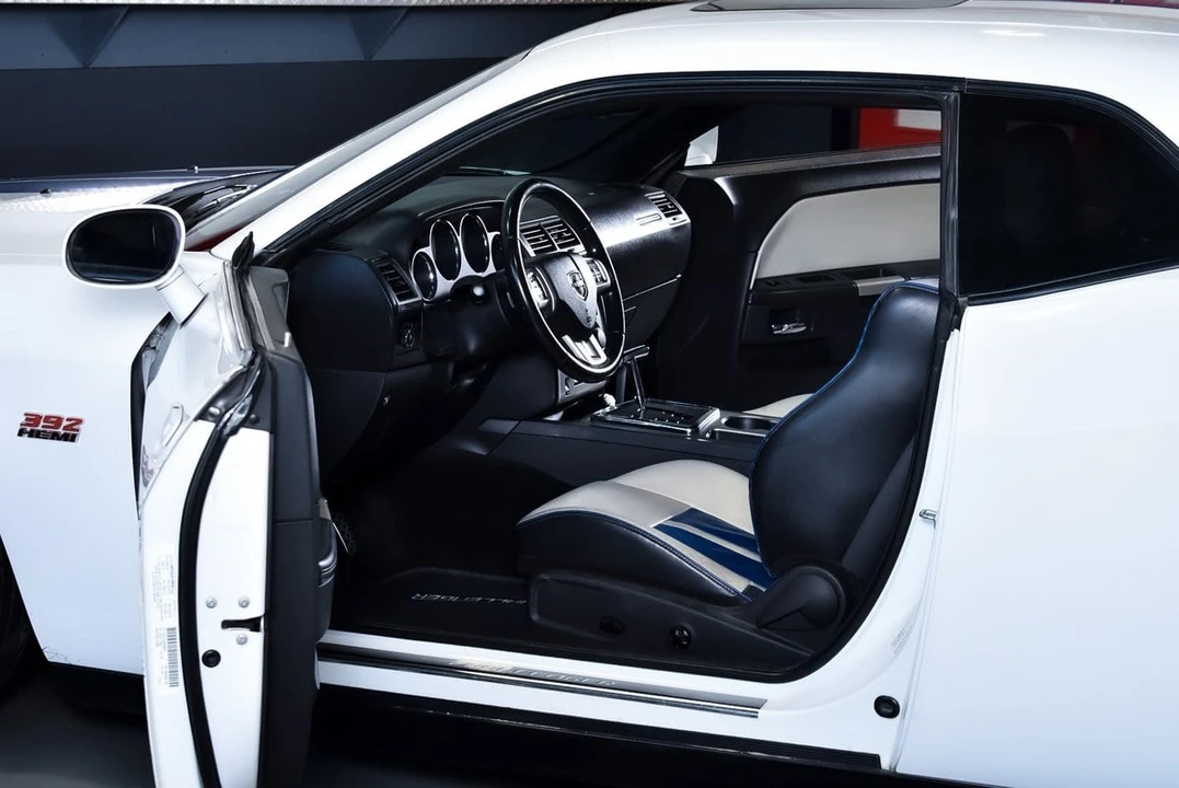 2011 Dodge Challenger SRT8 & 392 3rd Gen - Image 29 of 30