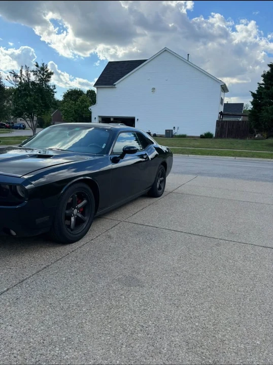2011 Dodge Challenger 3rd Gen - Image 3 of 5