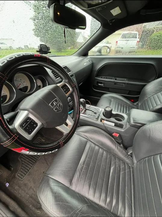 2011 Dodge Challenger 3rd Gen - Image 5 of 5