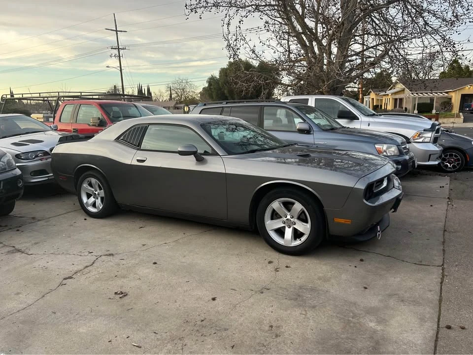 2011 Dodge Challenger 3rd Gen - Image 9 of 9