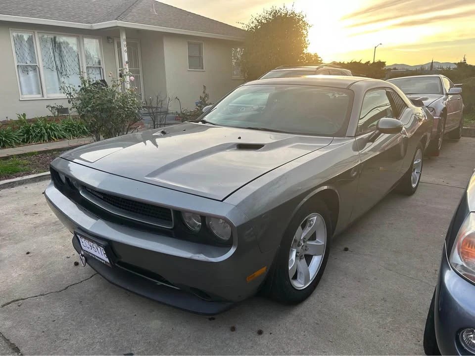 2011 Dodge Challenger 3rd Gen - Image 2 of 9