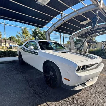 2011 Dodge Challenger SXT Coupe 2D