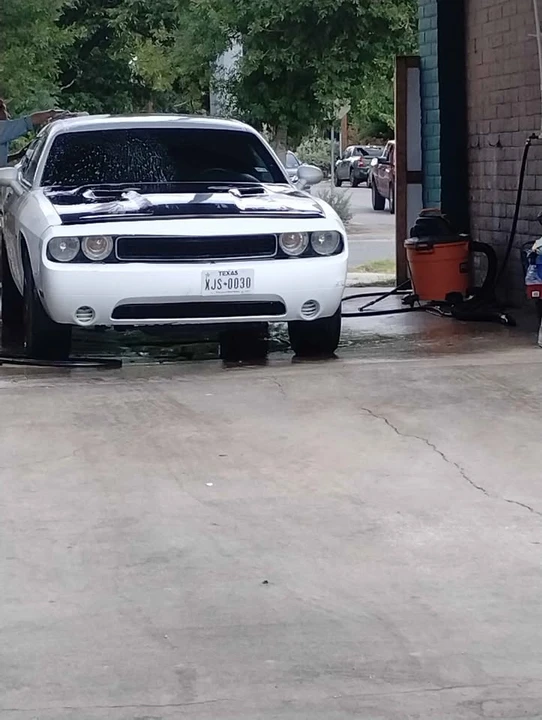 2011 Dodge Challenger 3rd Gen - Image 2 of 5