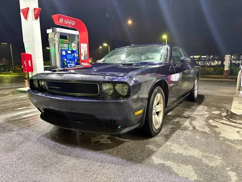 2011 Dodge Challenger SXT Coupe 2D