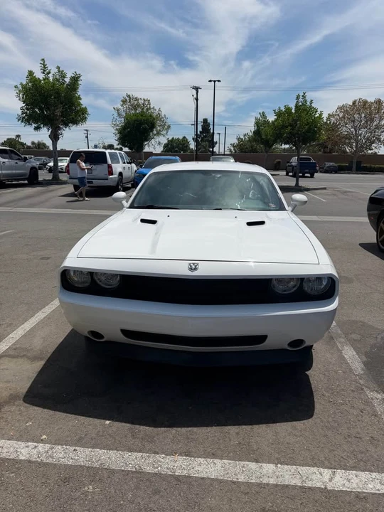 2011 Dodge Challenger 3rd Gen - Image 2 of 5