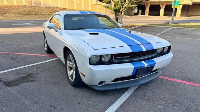 2011 Dodge Challenger SXT Coupe 2D
