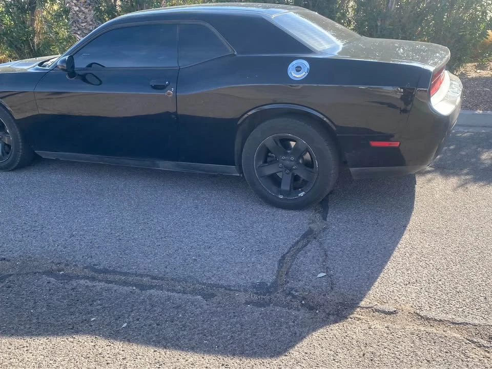 2011 Dodge Challenger 3rd Gen - Image 2 of 5