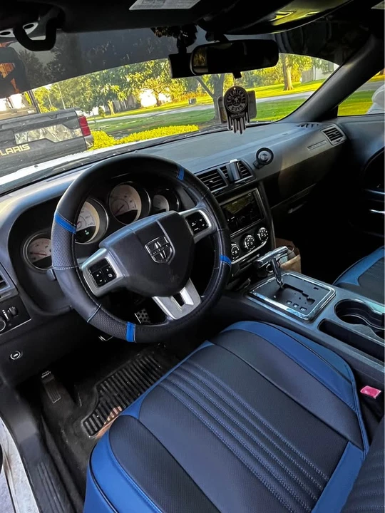 2011 Dodge Challenger 3rd Gen - Image 6 of 8