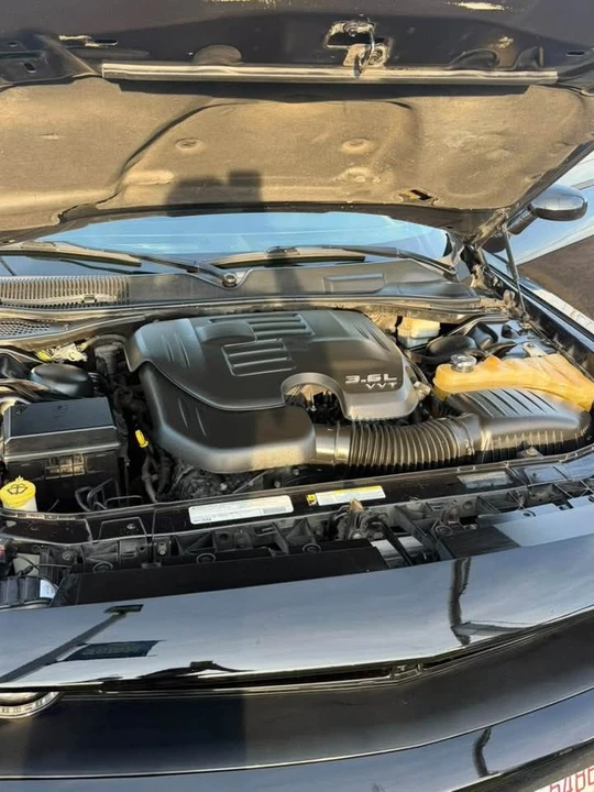 2011 Dodge Challenger 3rd Gen - Image 6 of 9