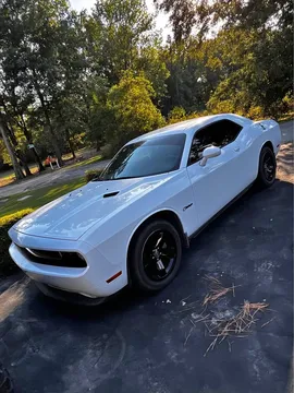 2011 Dodge Challenger SXT Coupe 2D