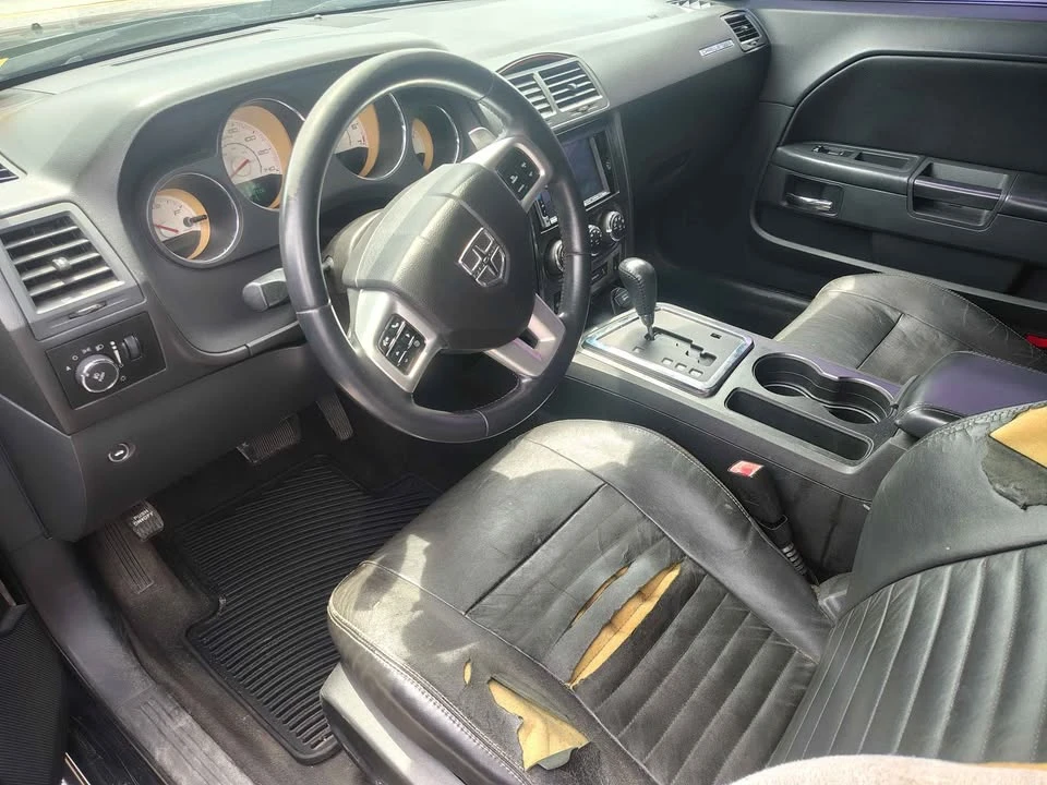 2011 Dodge Challenger 3rd Gen - Image 3 of 4
