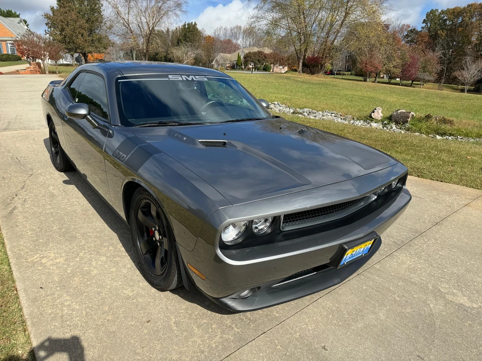 2011 Dodge Challenger 3rd Gen - Image 16 of 31