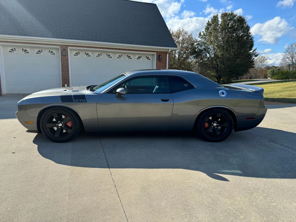 2011 Dodge Challenger 3rd Gen - Image 10 of 31