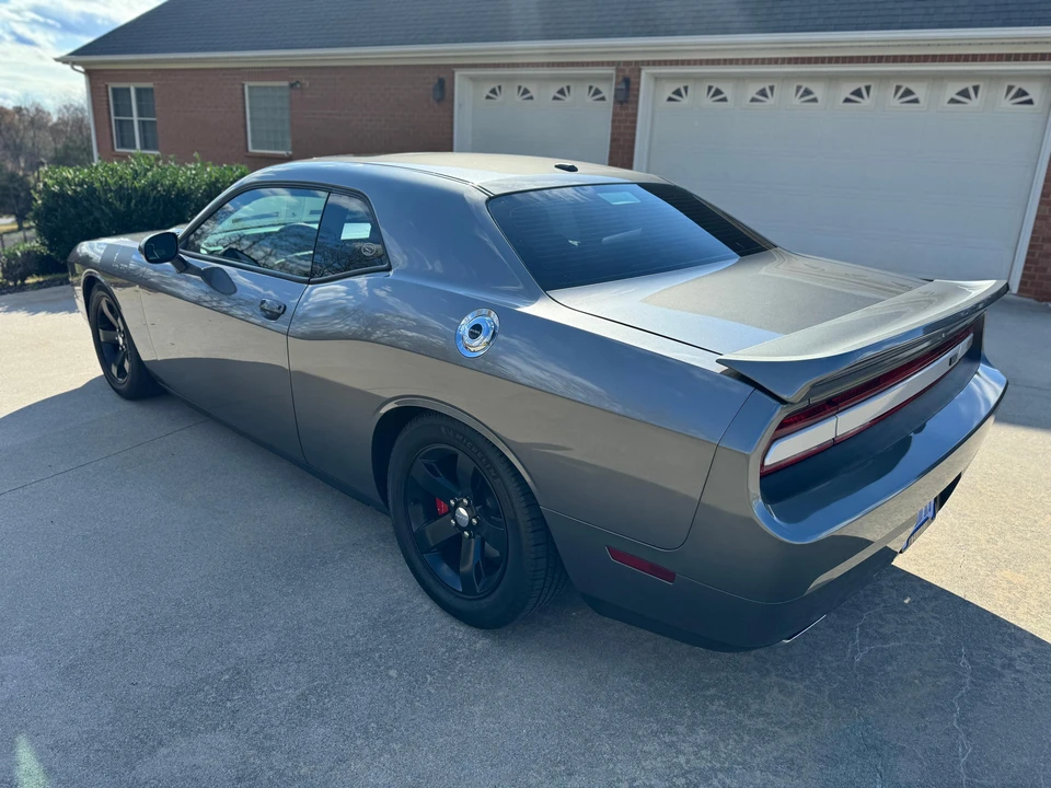 2011 Dodge Challenger 3rd Gen - Image 11 of 31