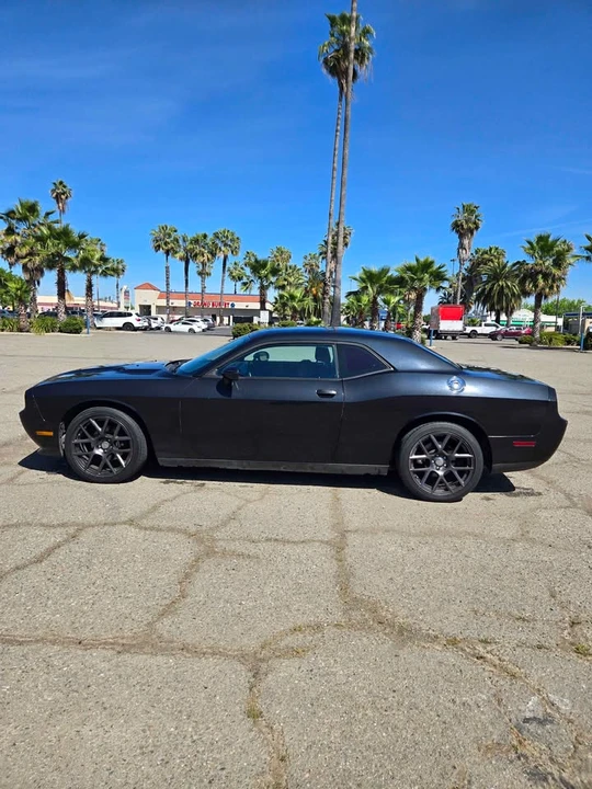 2011 Dodge Challenger 3rd Gen - Image 6 of 10