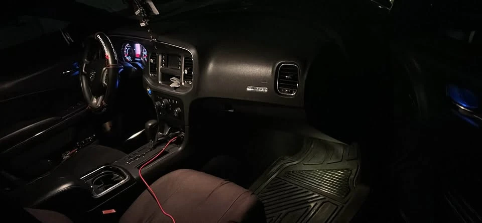 2011 Dodge Charger 7th Gen - Image 3 of 5