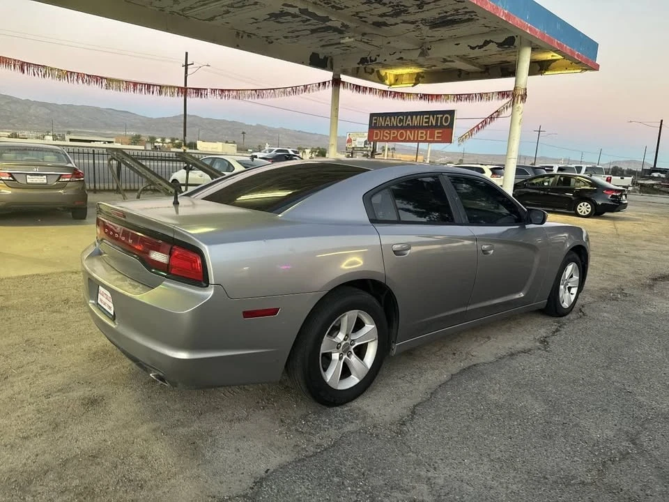 2011 Dodge Charger 7th Gen - Image 4 of 13