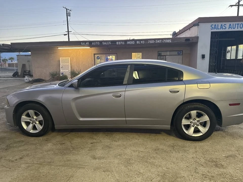 2011 Dodge Charger 7th Gen - Image 9 of 13