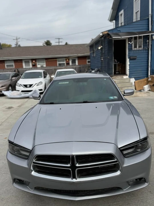 2011 Dodge Charger 7th Gen - Image 2 of 12