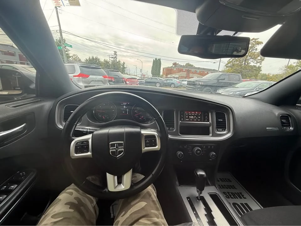 2011 Dodge Charger 7th Gen - Image 11 of 12