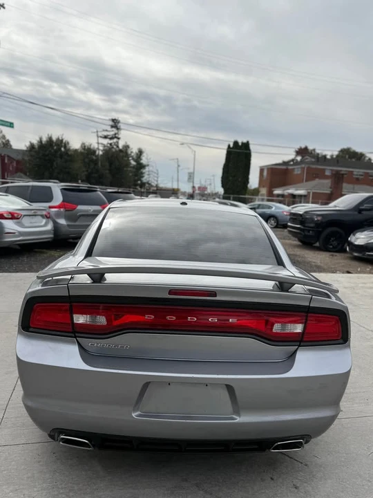 2011 Dodge Charger 7th Gen - Image 4 of 12
