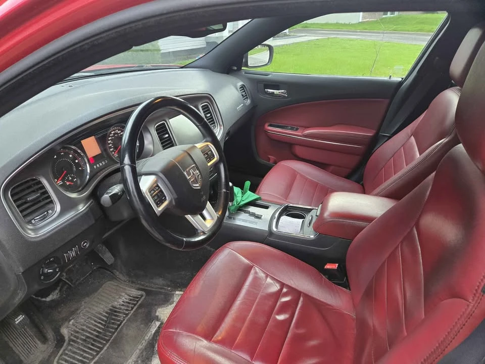 2011 Dodge Charger 7th Gen - Image 4 of 8