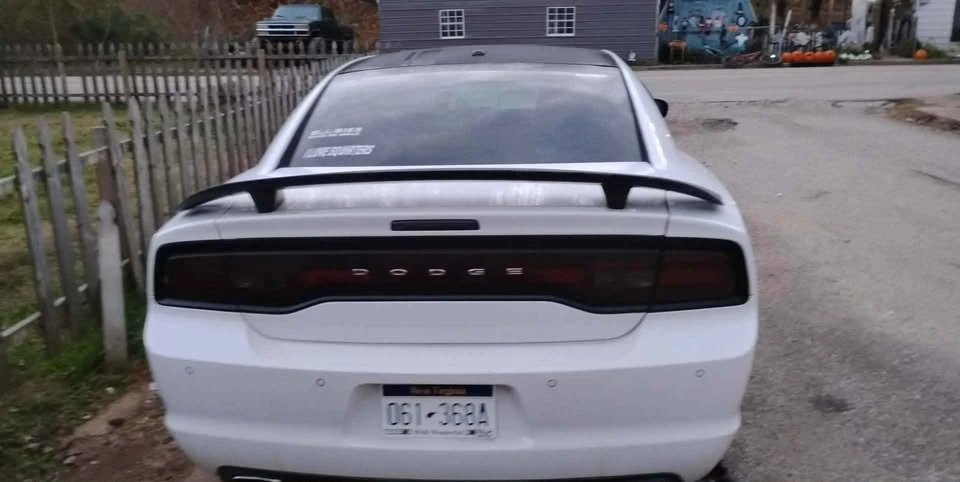 2011 Dodge Charger 7th Gen - Image 5 of 6