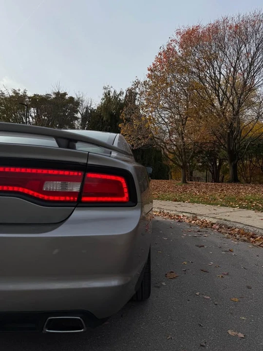 2011 Dodge Charger 7th Gen - Image 4 of 7