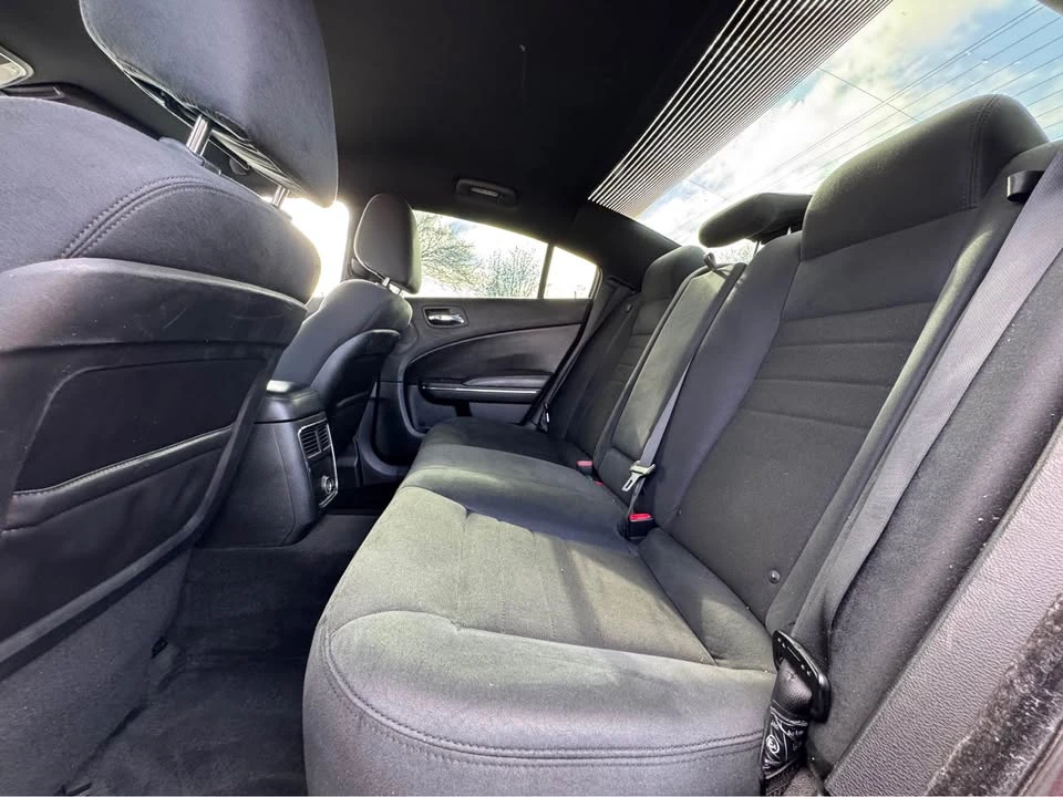 2011 Dodge Charger 7th Gen - Image 13 of 18