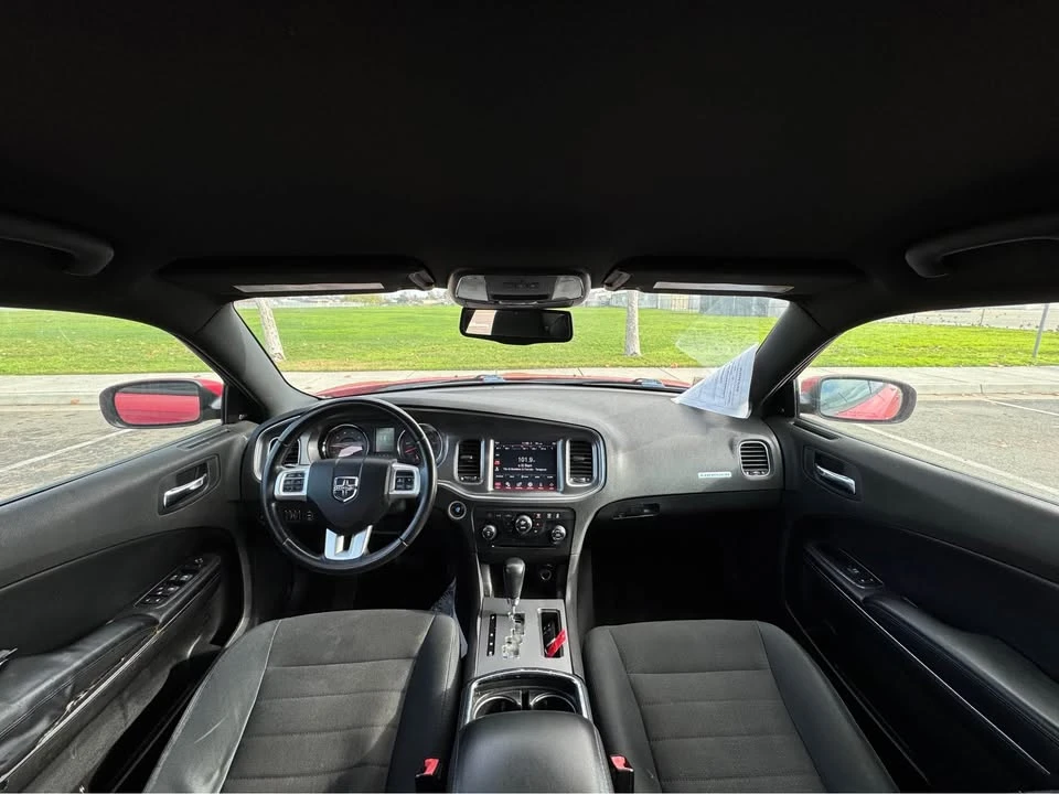2011 Dodge Charger 7th Gen - Image 14 of 18