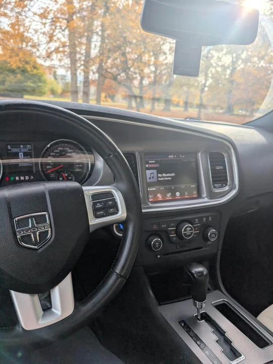 2011 Dodge Charger 7th Gen - Image 5 of 7