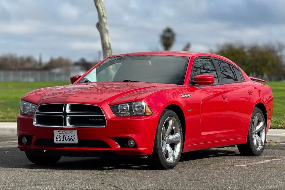 2011 Dodge Charger 7th Gen - Image 4 of 18