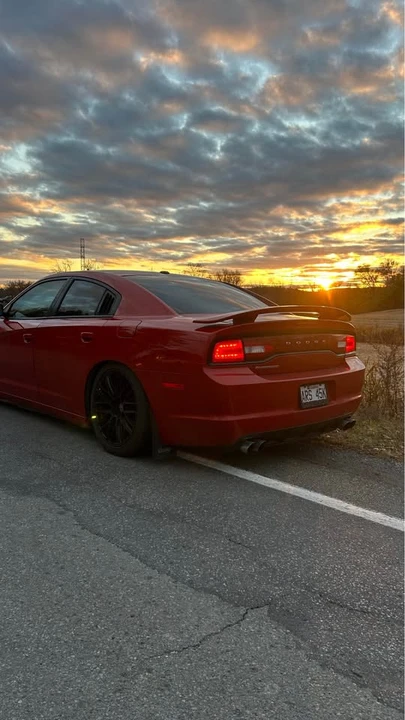 2011 Dodge Charger 7th Gen - Image 6 of 7