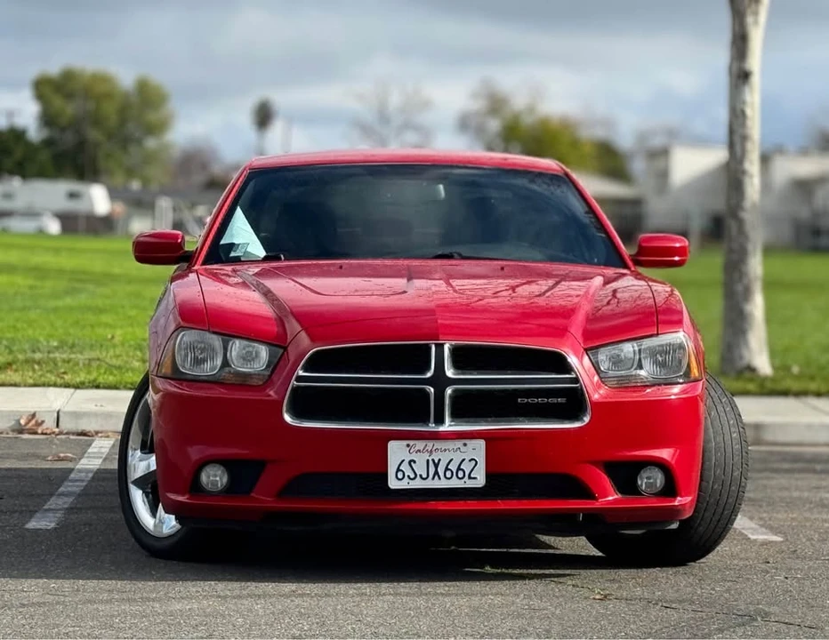 2011 Dodge Charger 7th Gen - Image 3 of 18
