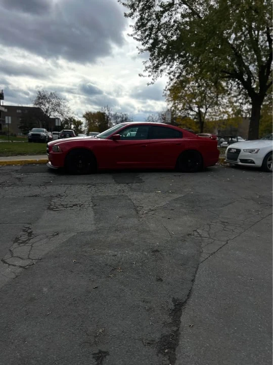 2011 Dodge Charger 7th Gen - Image 4 of 7