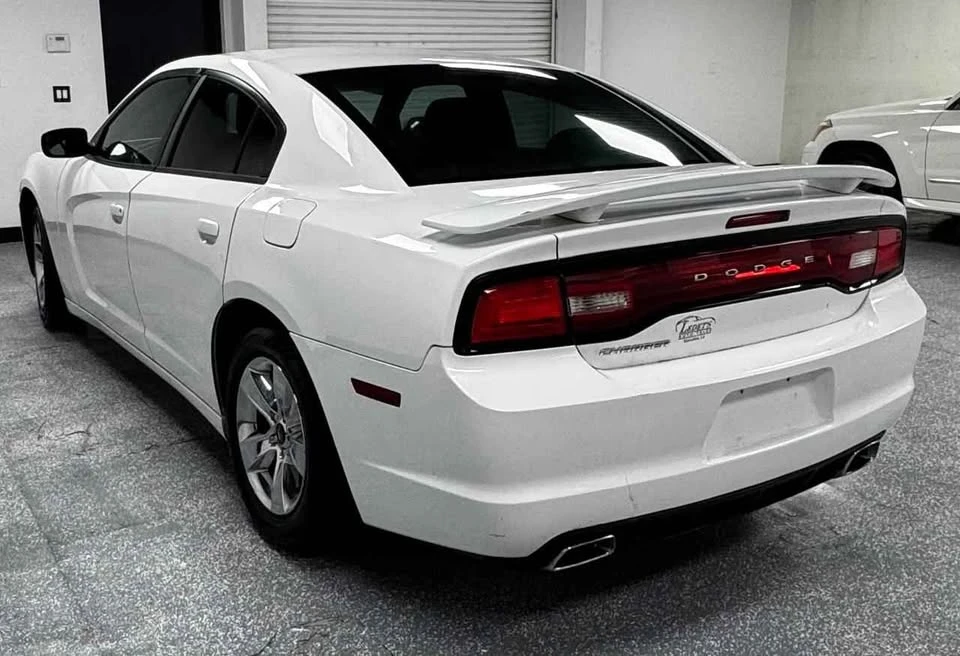 2011 Dodge Charger 7th Gen - Image 8 of 11