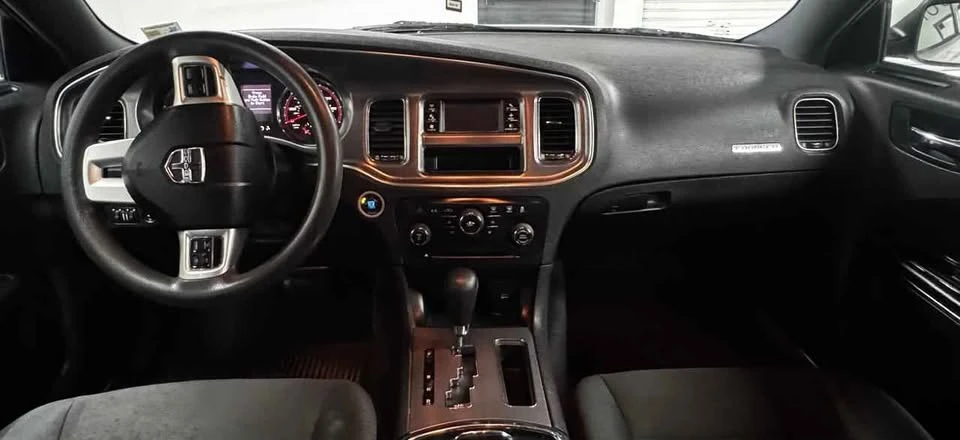 2011 Dodge Charger 7th Gen - Image 9 of 11