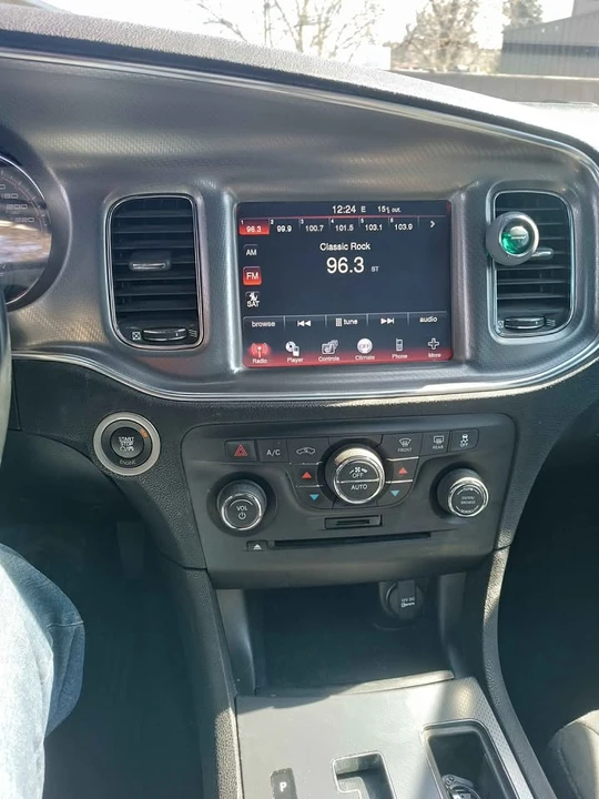 2011 Dodge Charger 7th Gen - Image 8 of 15