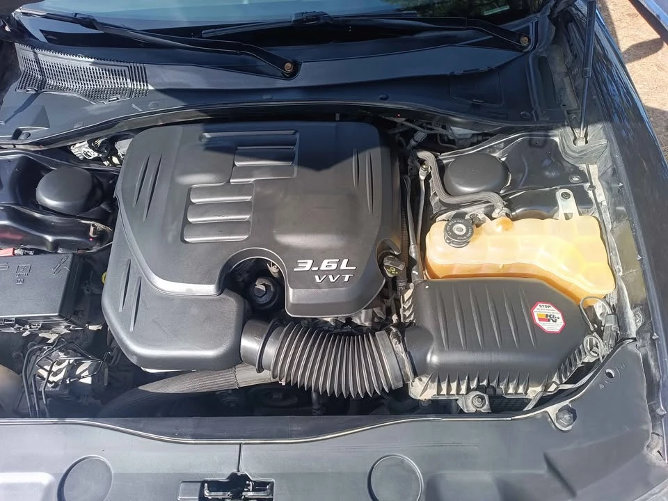 2011 Dodge Charger 7th Gen - Image 11 of 15
