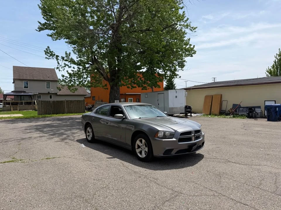 2011 Dodge Charger 7th Gen - Image 2 of 11