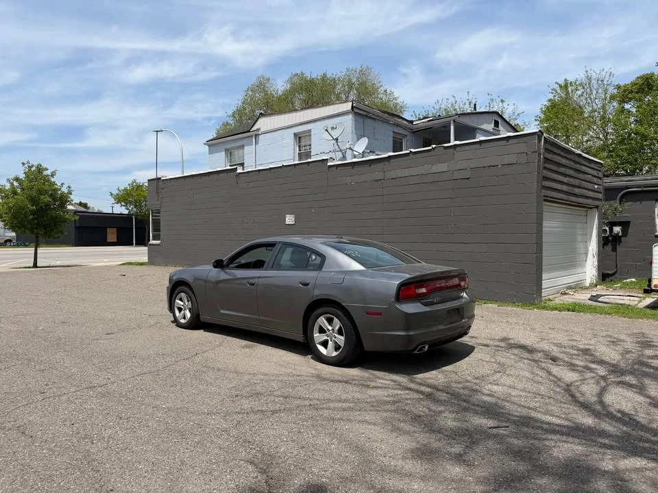 2011 Dodge Charger 7th Gen - Image 6 of 11
